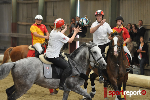 Start der Horse-Ball Meisterschaft 2011 - Foto © Sportreport/Andreas Urban Start der Horse-Ball Meisterschaft 2011 - Foto © Sportreport/Andreas Urban
