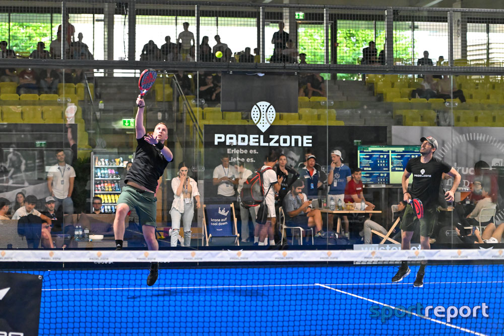 Black is back - der schwarze Center Court Bei den Vienna Padel Open ist bereit - Bild © Sportreport Aufmacherbild für Artikel